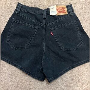 Brand new Levi’s Mom jean shorts